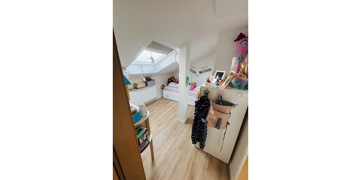 Reihenmittelhaus Fellbach Schmiden - 9 Zimmer, 184 m&sup2;, 749.000&euro; | Angebot:25392201