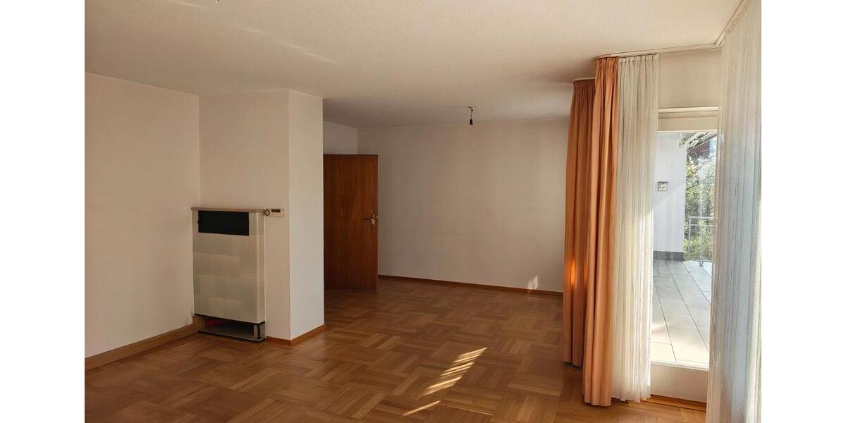 Etagenwohnung Leonberg - 3 Zimmer, 87 m&sup2;, 910&euro; | Angebot:26249345