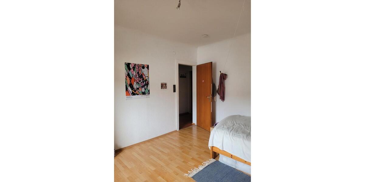 Etagenwohnung Stuttgart Luginsland - 1 Zimmer, 17 m&sup2;, 340&euro; | Angebot:26238390