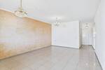 Helle DreiZimmerwohnung mit Balkon und Wohlfühlbad in Freiberg am Neckar!