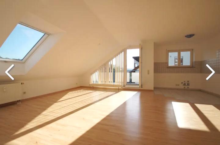 Dachgeschoßwohnung Großbettlingen - 2.5 Zimmer, 50 m&sup2;, 199.000&euro; | Angebot:26285487