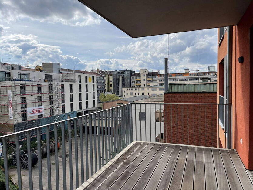 4 Zimmer NeubauWohnung mit Südbalkon, Tiefgarage, Einbauküche und Jacuzzi