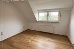 Dachgeschoßwohnung Stuttgart Luginsland - 3.5 Zimmer, 87 m&sup2;, 299.900&euro; | Angebot:26764453