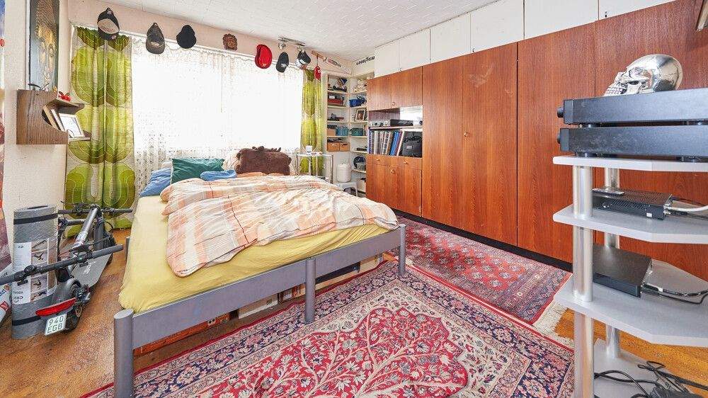 Ansprechendes Einfamilienhaus mit Garten und eigener Garage, in bester Lage von Neckarweihingen! 5 zimmer