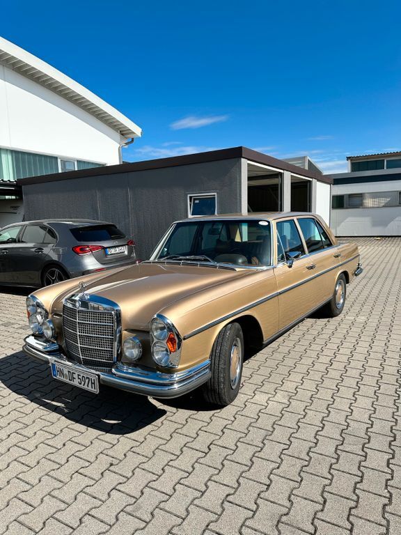 Mercedes-Benz 280 13.059 km 22.500 € Neckarwestheim 74382