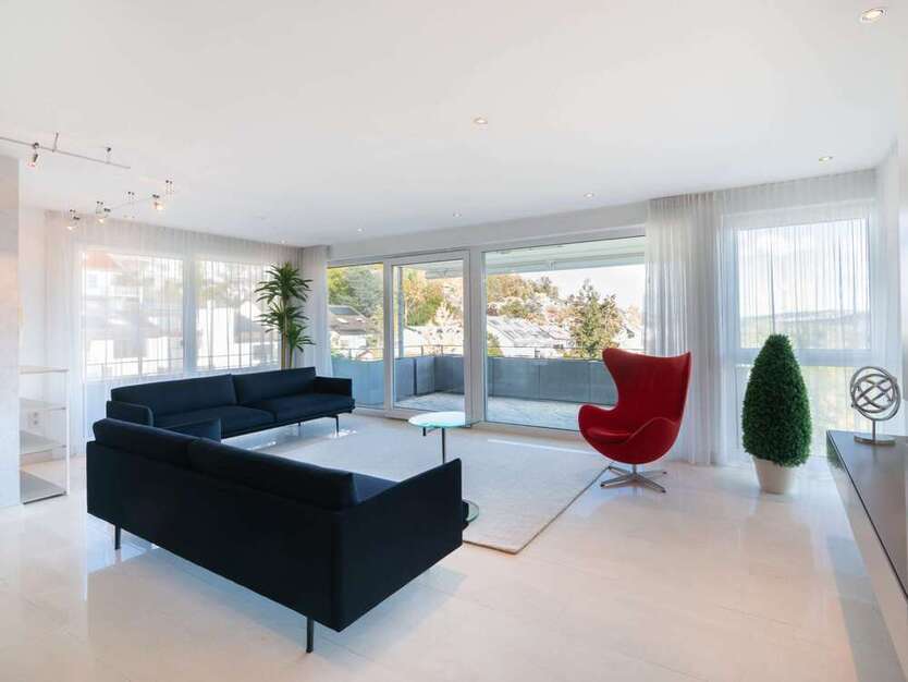 Wohnung zum Kaufen in Stuttgart 2.250.000 € 226 m²