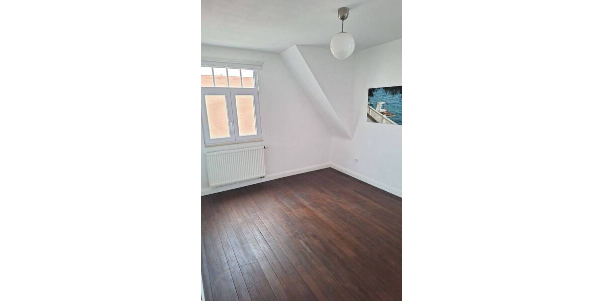 Einfamilienhaus Stuttgart Wangen - 8 Zimmer, 126 m&sup2;, 749.000&euro; | Angebot:24027167