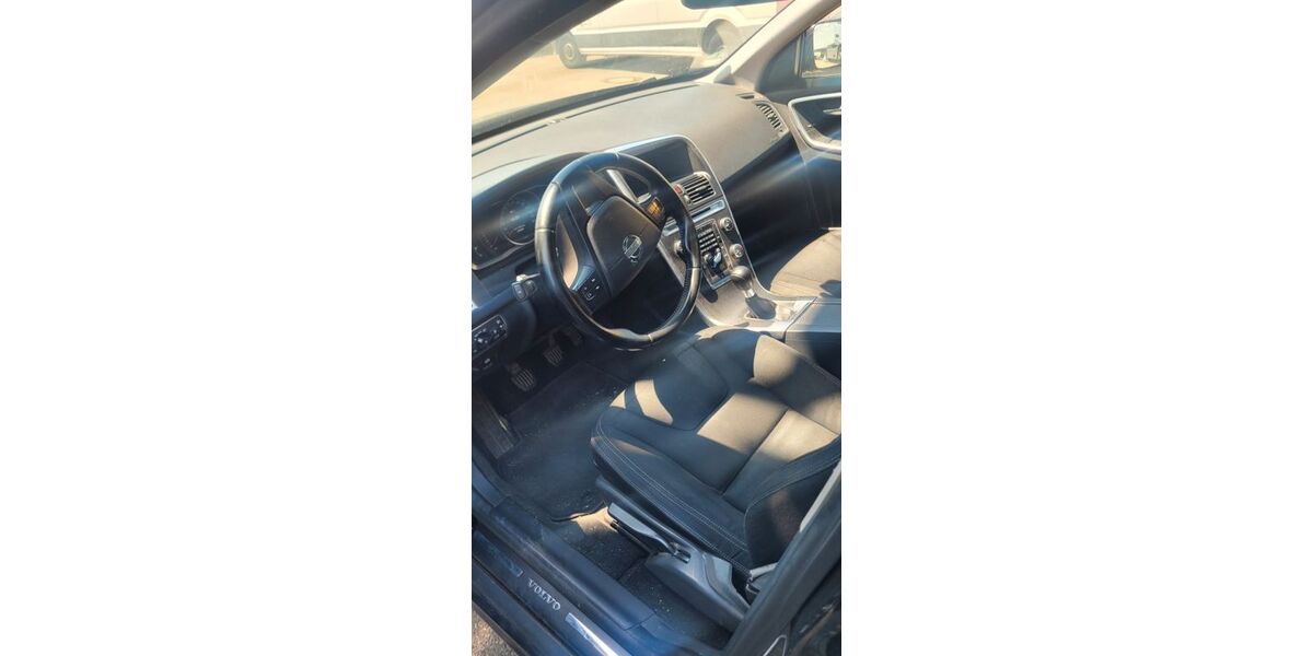 Volvo XC60 282.000 km 9.500 &euro; Waiblingen 71332