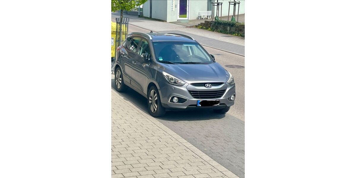 Hyundai ix35 127.000 km 10.200 &euro; Ludwigsburg 71638