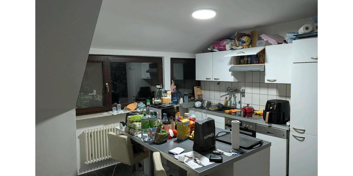 Dachgeschoßwohnung Stuttgart Degerloch - 2.5 Zimmer, 58 m&sup2;, 1.240&euro; | Angebot:24720562