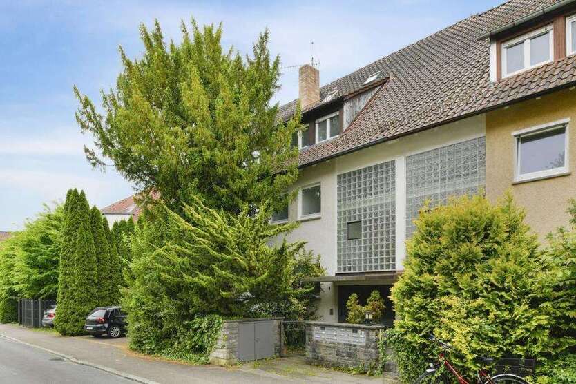 Haus zum Kaufen in Stuttgart 1.299.000 € 347 m²