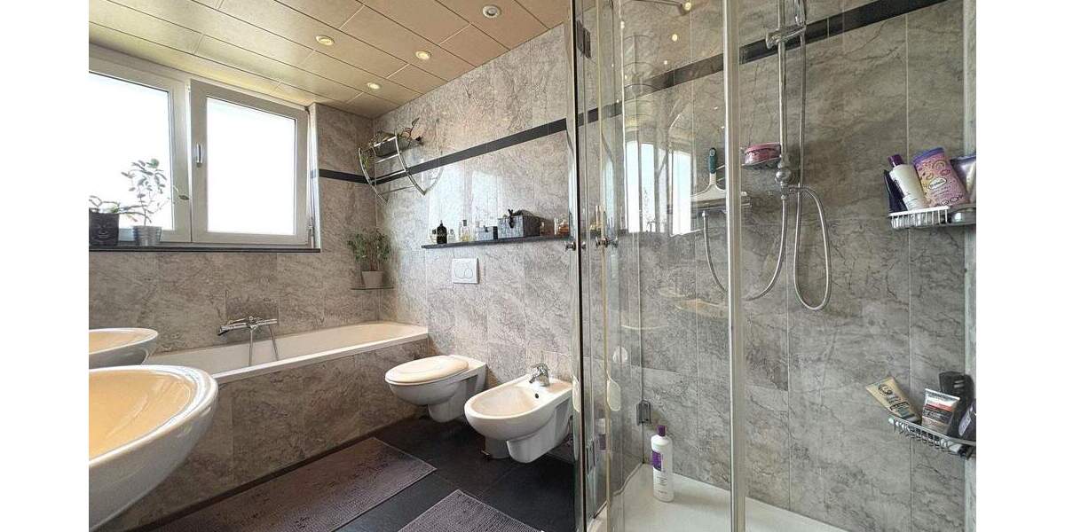 Doppelhaushälfte Steinenbronn - 6 Zimmer, 168 m&sup2;, 599.000&euro; | Angebot:25704260