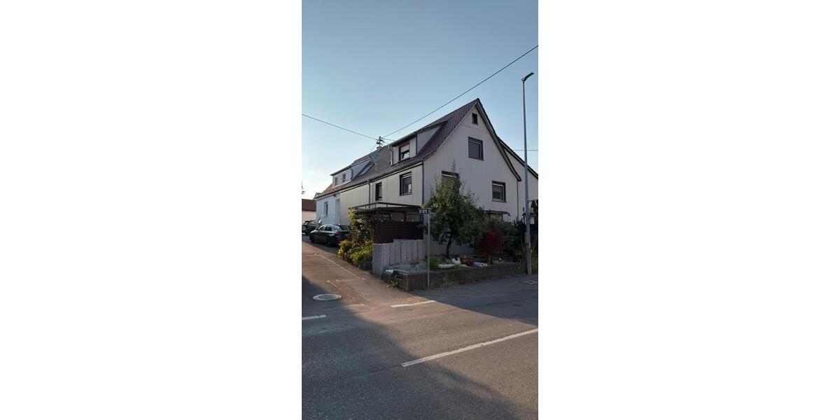 Mehrfamilienhaus, Wohnhaus Reutlingen Altenburg - 8.5 Zimmer, 180 m&sup2;, 690.000&euro; | Angebot:27157500