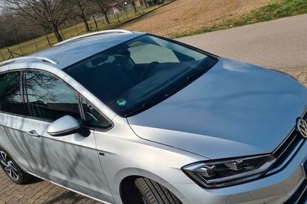 VW Golf Sportsvan 61.365 km 14.990 &euro; Leinfelden-Echterdingen 70771