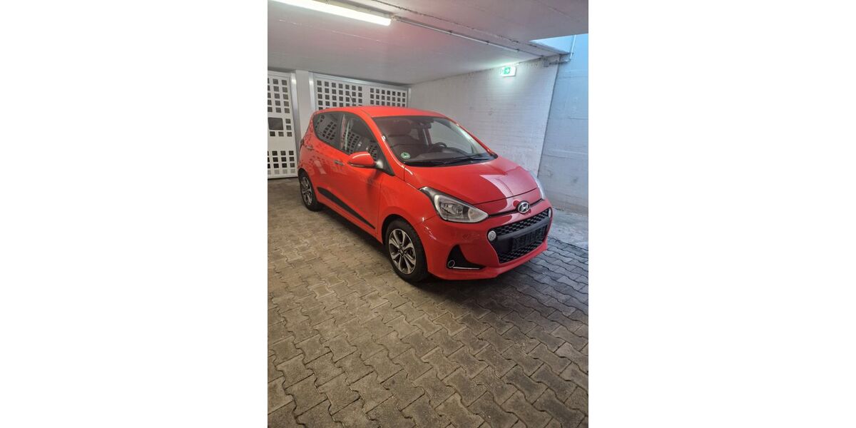 Hyundai i10 20.231 km 12.250 &euro; Böblingen 71032