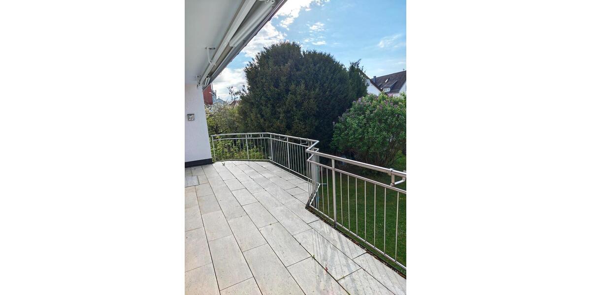 Etagenwohnung Leonberg - 3 Zimmer, 87 m&sup2;, 910&euro; | Angebot:26249345