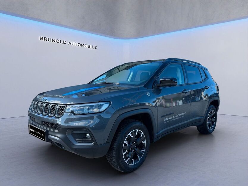 Jeep Compass 11.000 km 31.900 € Stuttgart 70565