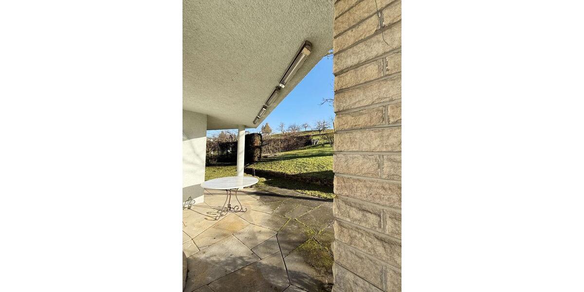 Einfamilienhaus Nürtingen - 5.5 Zimmer, 175 m&sup2;, 2.700&euro; | Angebot:24571134