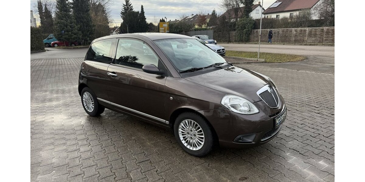 Lancia Ypsilon Oro 1,4 8V*orig.97tkm,Klima, 8 fach* 97.000 km 2.850 &euro; Schorndorf 73614