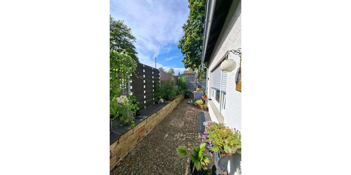 Etagenwohnung Stuttgart Luginsland - 3.5 Zimmer, 98 m&sup2;, 289.000&euro; | Angebot:27334685