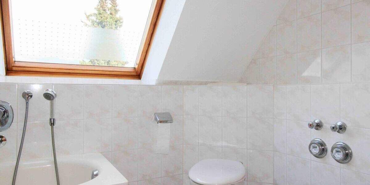 Exklusive Maisonette mit En-Suite-Bad, Dachterrasse und Garage - modernes Wohngefühl! 3 zimmer