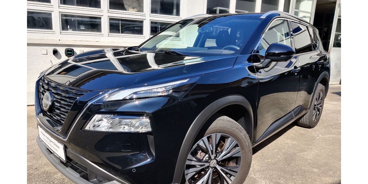 Nissan X-Trail 77.000 km 28.850 &euro; Fellbach 70734