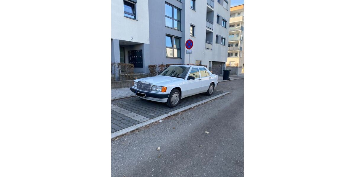 Mercedes-Benz 190 219.600 km 7.999 &euro; Böblingen 71034