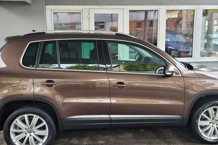 VW Tiguan 122.300 km 10.490 &euro; Stuttgart 70469