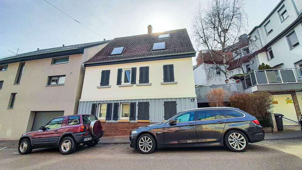 Haus zum Kaufen in Stuttgart 585.000 € 180 m²