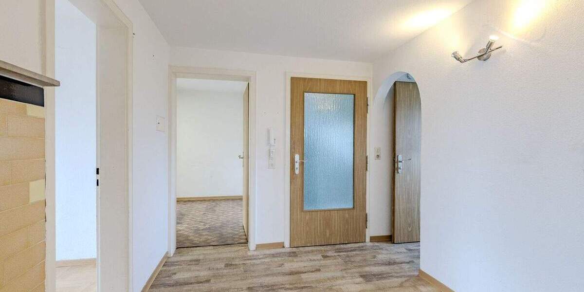 Mehrfamilienhaus, Wohnhaus Sindelfingen / Maichingen Maichingen - 8 Zimmer, 145 m&sup2;, 695.000&euro; | Angebot:24251105