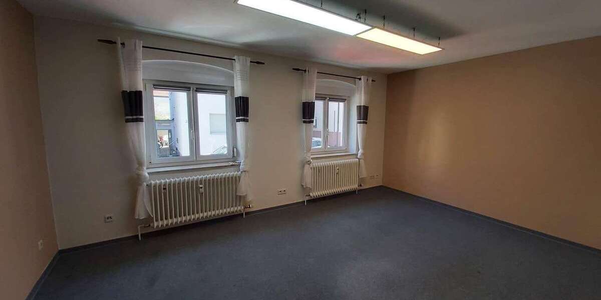 Etagenwohnung Kornwestheim - 3 Zimmer, 68 m&sup2;, 979&euro; | Angebot:25941562