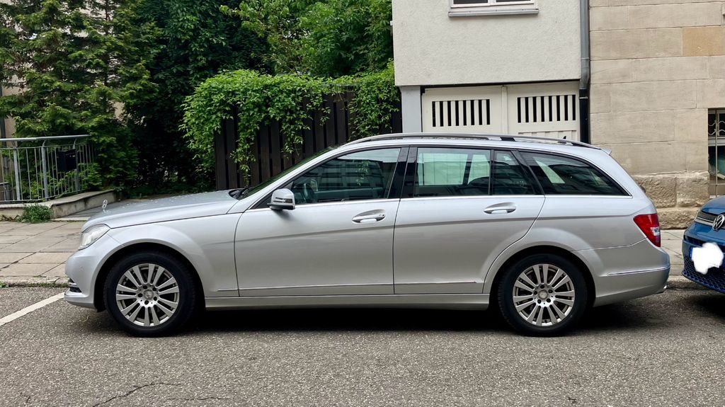 Mercedes-Benz C 250 139.500 km 10.850 &euro; Stuttgart 70180