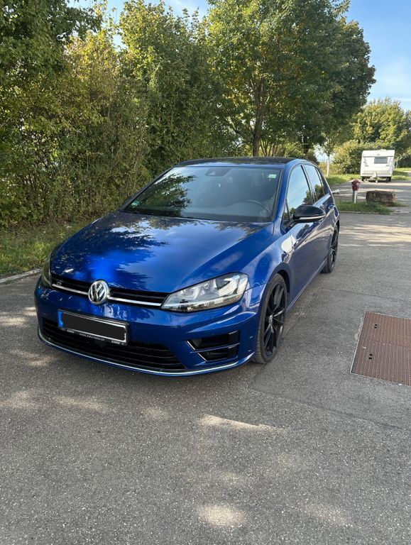 VW Golf 110.000 km 22.750 € Wolfschlugen 72649