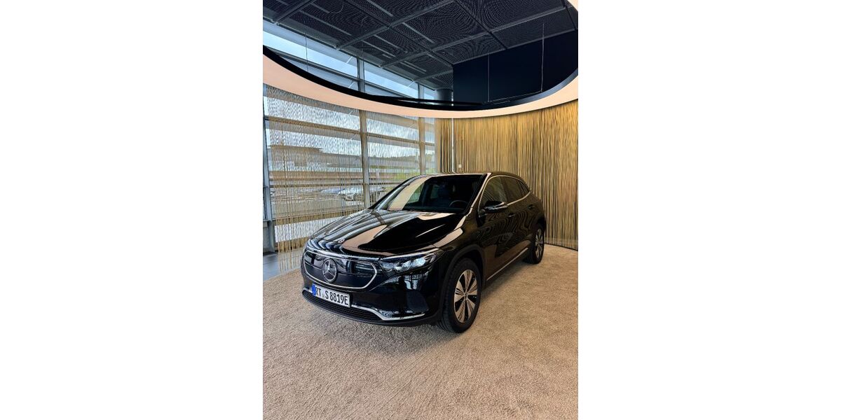 Mercedes-Benz EQA 20.400 km 31.500 € Metzingen, Württemberg 72555