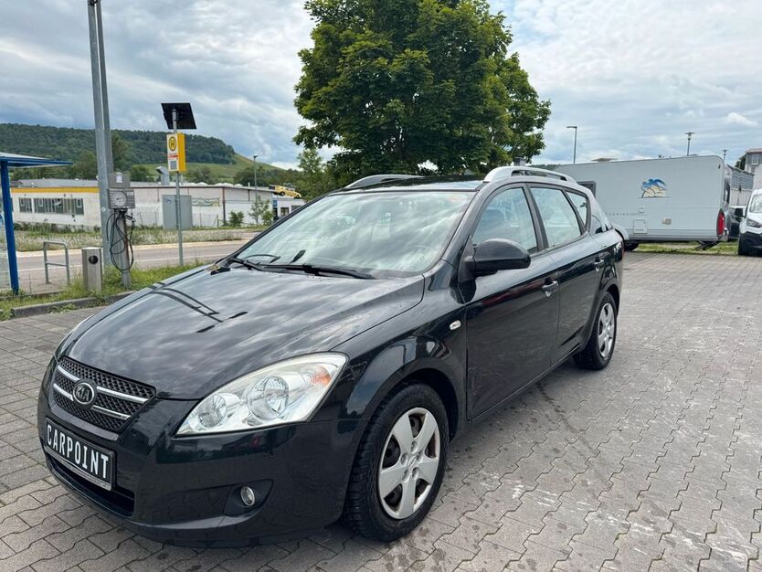 Kia ceed Sportswagon 149.000 km 1.690 € Großbottwar 71723