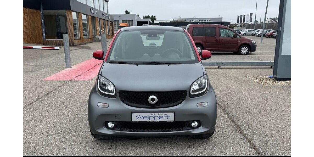 Smart ForTwo 24.865 km 15.950 &euro; Holzgerlingen 71088