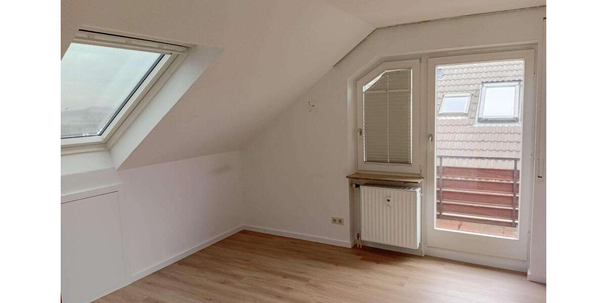 Dachgeschoßwohnung Kernen im Remstal - 3.5 Zimmer, 113 m&sup2;, 1.095&euro; | Angebot:25073823