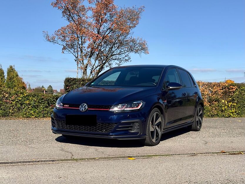 VW Golf 90.000 km 20.300 € Herrenberg 71083