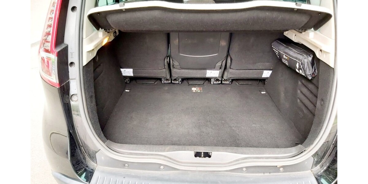 Renault Scenic 58.000 km 5.800 € Böblingen 71032