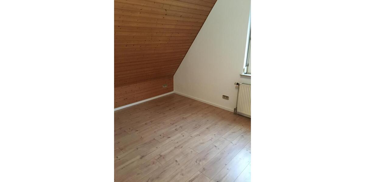 Dachgeschoßwohnung Stuttgart Vaihingen - 2 Zimmer, 45 m&sup2;, 790&euro; | Angebot:26593050