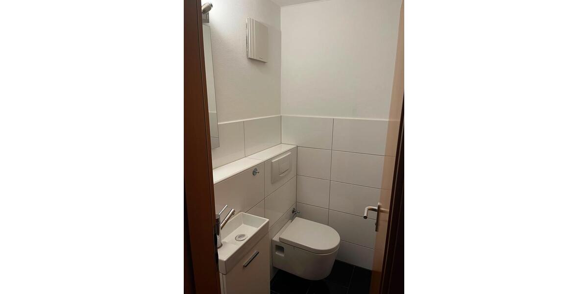 Etagenwohnung Stuttgart Bad Cannstatt - 3 Zimmer, 81 m&sup2;, 420.000&euro; | Angebot:26885480