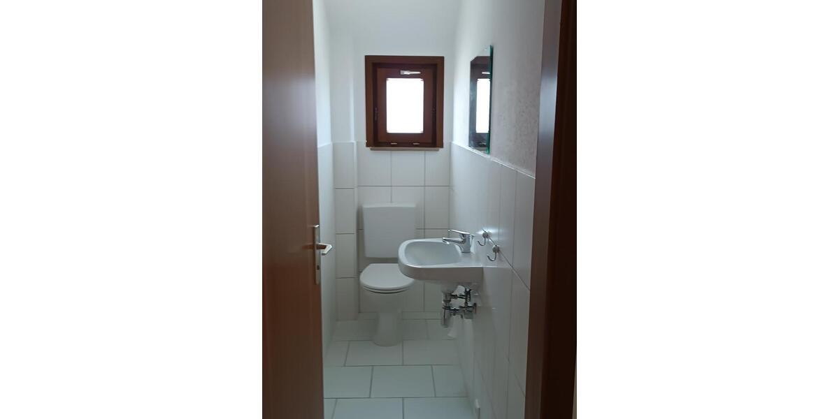 Dachgeschoßwohnung Esslingen am Neckar Pliensauvorstadt - 2 Zimmer, 55 m&sup2;, 850&euro; | Angebot:25126314