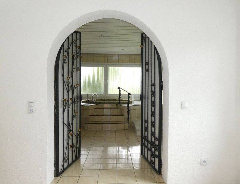 Mehrgenerationenhaus, Wohn- und Geschäftshaus undoder Urlaubsdomizil, Ihrem Lebensmodell angepasst!