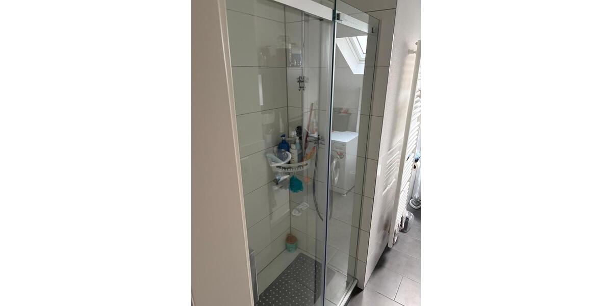 Dachgeschoßwohnung Leonberg - 3 Zimmer, 82 m&sup2;, 1.050&euro; | Angebot:26083451