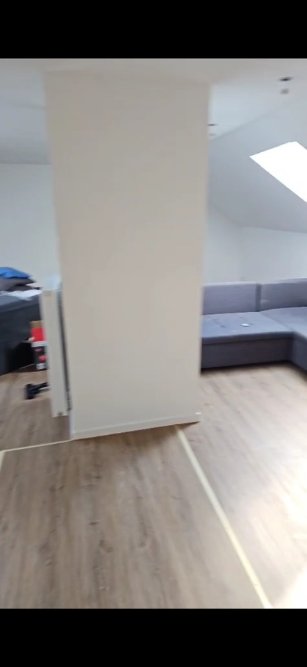 1 Zimmer Dachgeschoßwohnung, kernsaniert