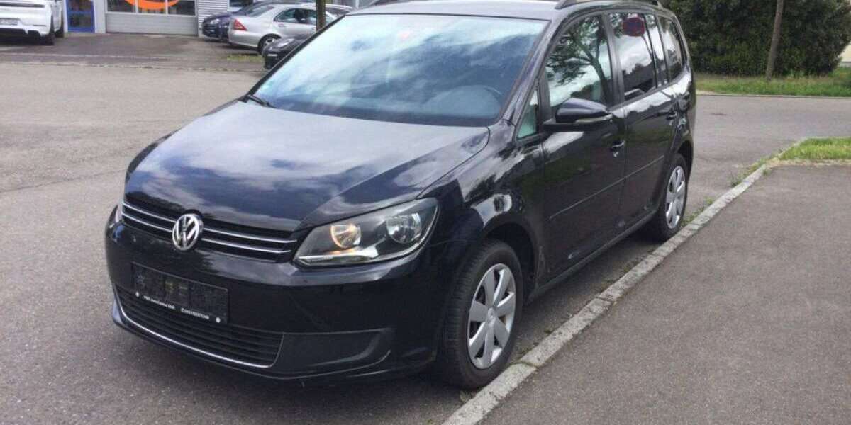 VW Touran 181.500 km 4.300 &euro; Metzingen 72555