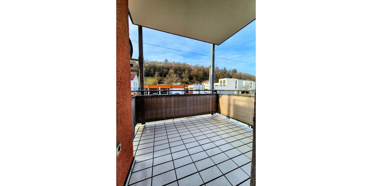 Helle 2-Zimmer Wohnung mit Balkon und EBK in 70327 Stuttgart 2 zimmer