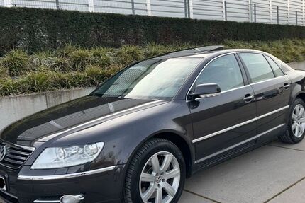 VW Phaeton 241.000 km 8.500 € Waiblingen 71332