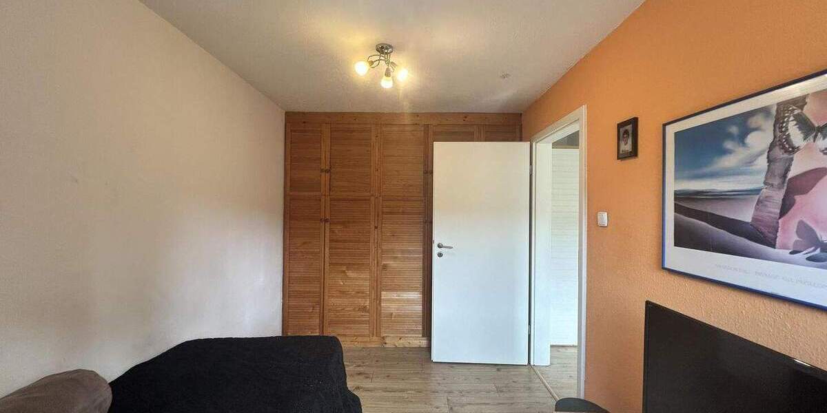 Clever wohnen, statt teuer kaufen! Charmante 3 Zimmer-Wohnung im Erbbaurecht in Zuffenhausen (Rot) 3 zimmer