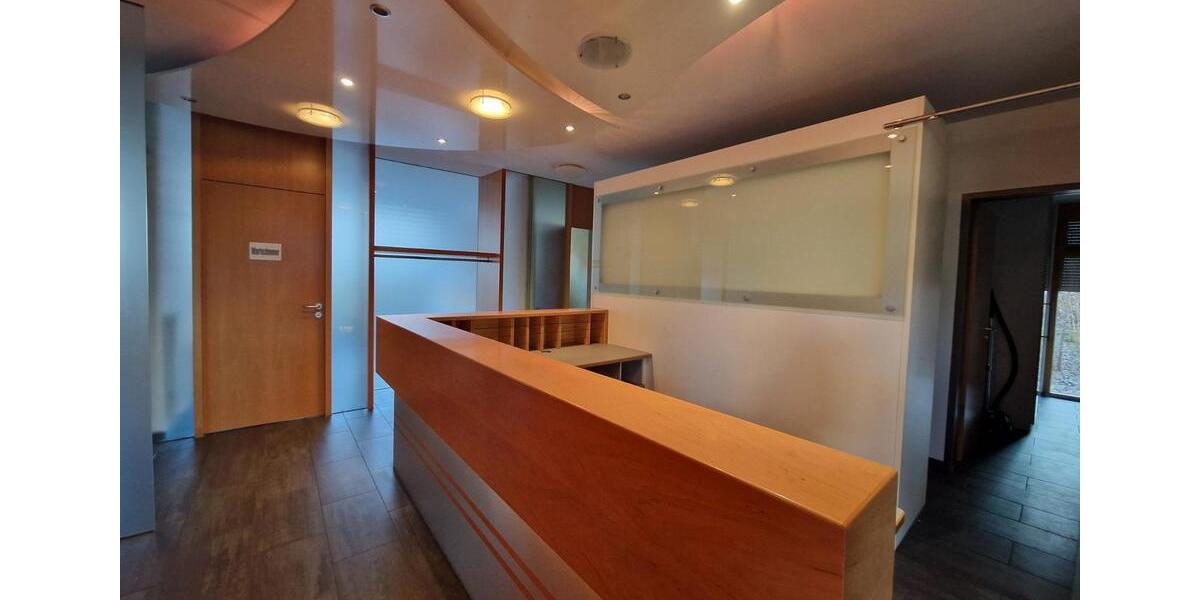 Gewerbeobjekt Reutlingen Altenburg - 2.100&euro; | Angebot:24642583